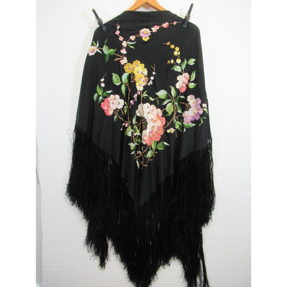 Vintage Chinese Embroidered Silk Piano Shawl w/Fringe Black 50"